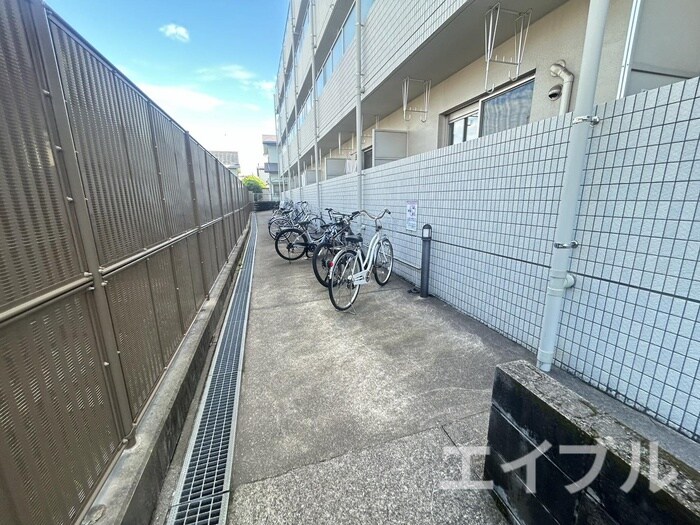 ラ・フォーレ郡元の物件外観写真