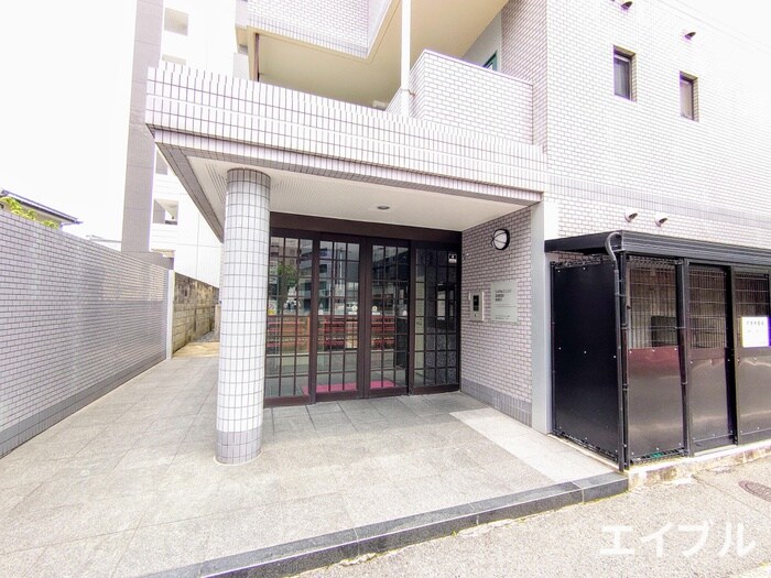 ﾀﾞｲﾅｺ-ﾄｸﾞﾗﾝﾃﾞｨ-ﾙ博多(301)の物件外観写真