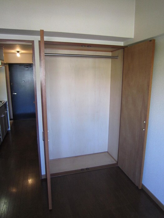 ﾀﾞｲﾅｺ-ﾄｸﾞﾗﾝﾃﾞｨ-ﾙ博多(301)の物件内観写真