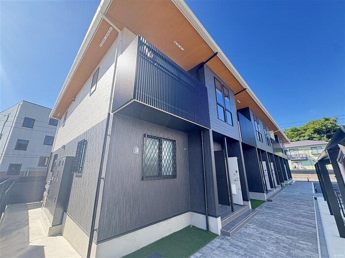 シャルマン青葉Ａ棟の物件外観写真