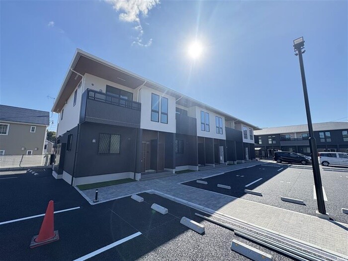 シャルマン青葉Ｂ棟の物件外観写真