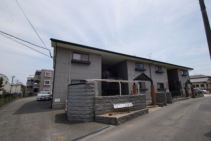 フォブール次郎丸の物件外観写真