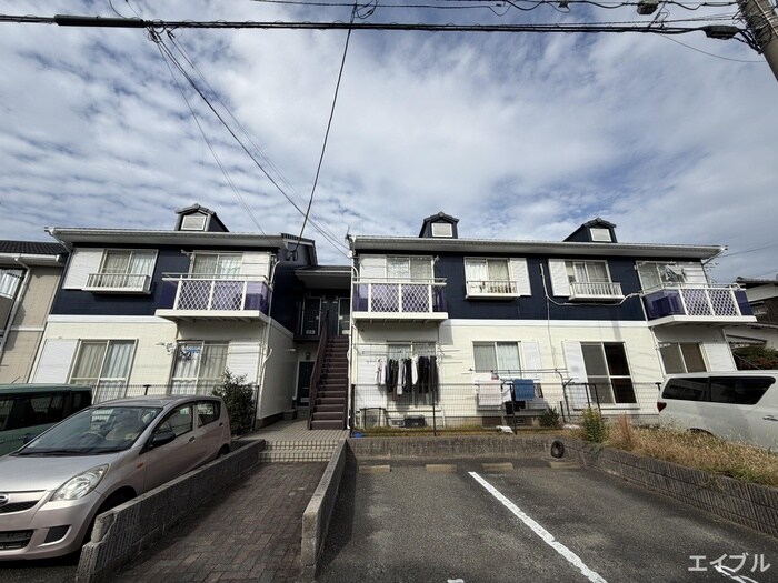 ファミーユ松木Ⅱの物件外観写真