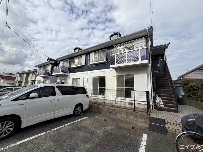 ファミーユ松木Ⅱの物件外観写真