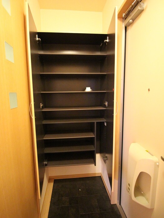 ｱｳﾞｪﾆｭｰ西神原の物件内観写真