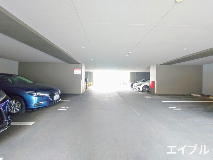 ｴﾝｸﾚｽﾄ天神LARK（707）の物件外観写真