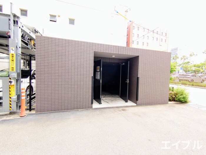 ｴﾝｸﾚｽﾄ天神LARK（707）の物件外観写真