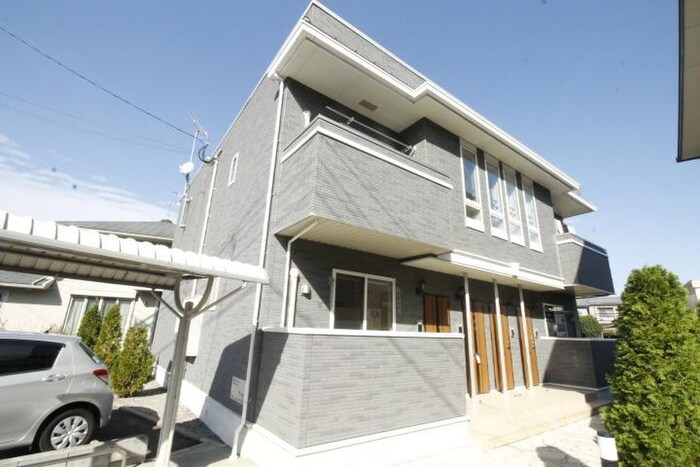 ユーカ　フィオーレの物件外観写真