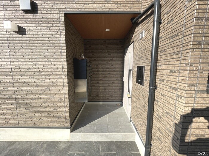 メディオ・リヴェール紫駅の物件外観写真