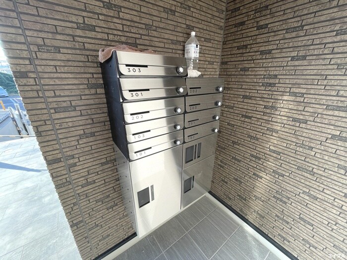 メディオ・リヴェール紫駅の物件外観写真