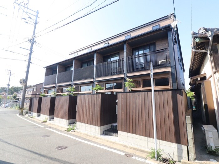 ハナミアパートメントの物件外観写真