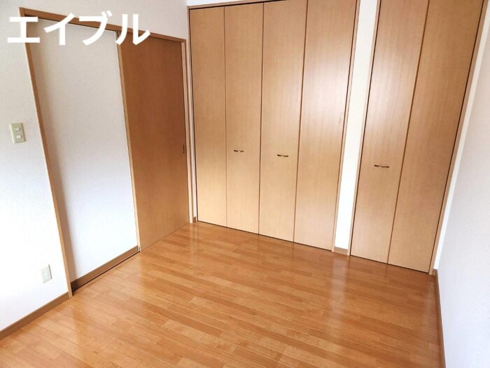 リーベン・ヴィーヴルⅡの物件内観写真