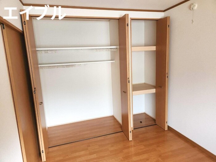 リーベン・ヴィーヴルⅡの物件内観写真