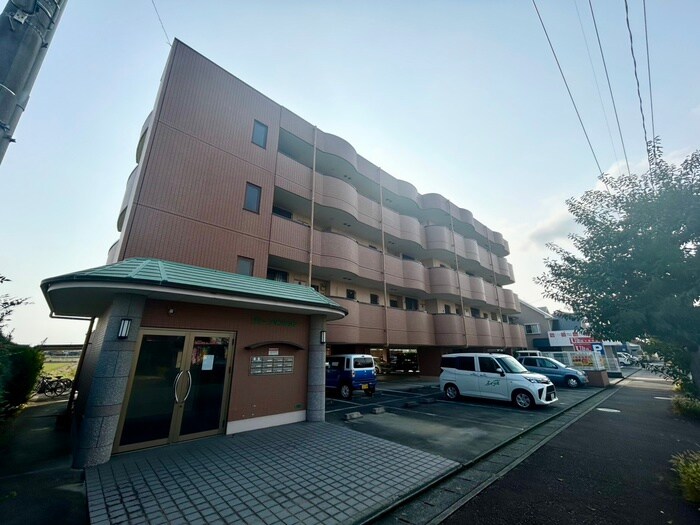 グリーンマンションの物件外観写真