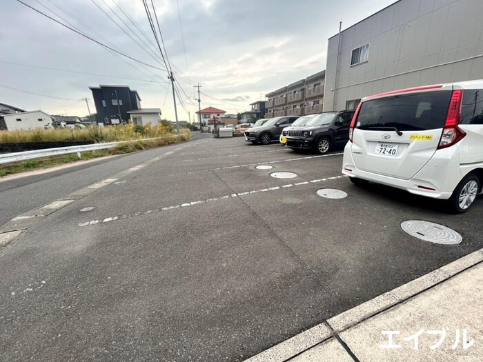 ミレネールの物件外観写真