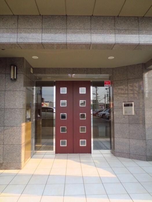 ツインリバ－ル－チェの物件外観写真