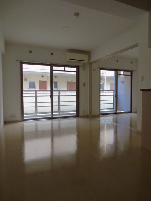 ツインリバ－ル－チェの物件内観写真