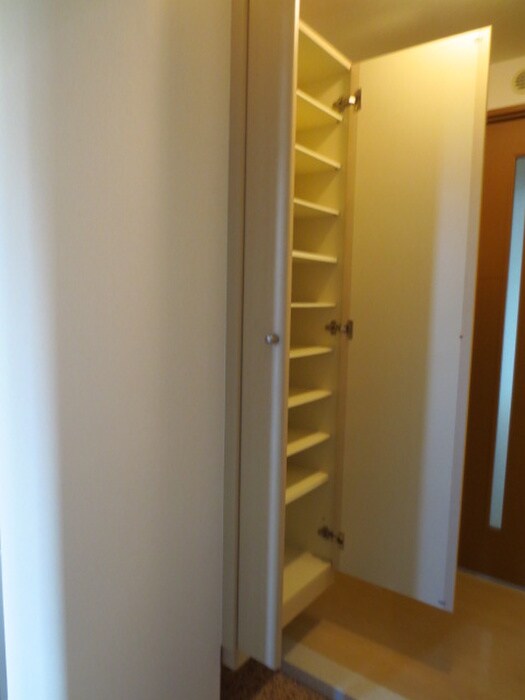 ツインリバ－ル－チェの物件内観写真