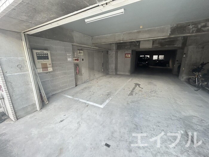 カペラホリエの物件外観写真