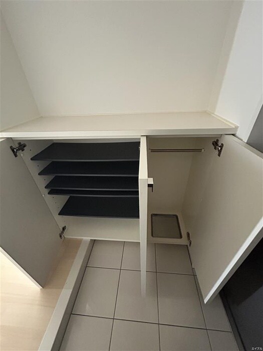 ｱｲﾗﾝﾄﾞｼﾃｨ･ｲﾝﾌｨﾆｶﾞ-ﾃﾞﾝｻｳｽ棟の物件内観写真