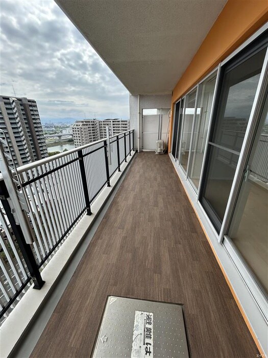 ｱｲﾗﾝﾄﾞｼﾃｨ･ｲﾝﾌｨﾆｶﾞ-ﾃﾞﾝｻｳｽ棟の物件内観写真