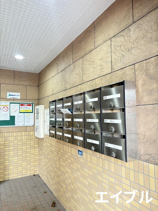 ヴィルヌーブ２１の物件外観写真