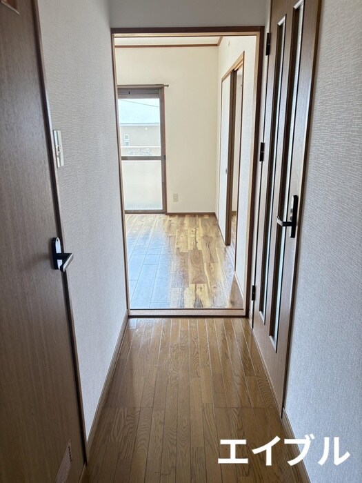 ヴィルヌーブ２１の物件内観写真