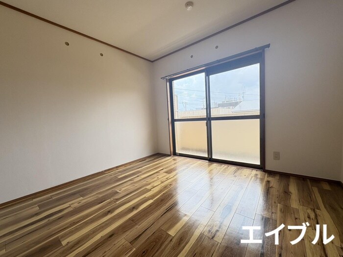 ヴィルヌーブ２１の物件内観写真