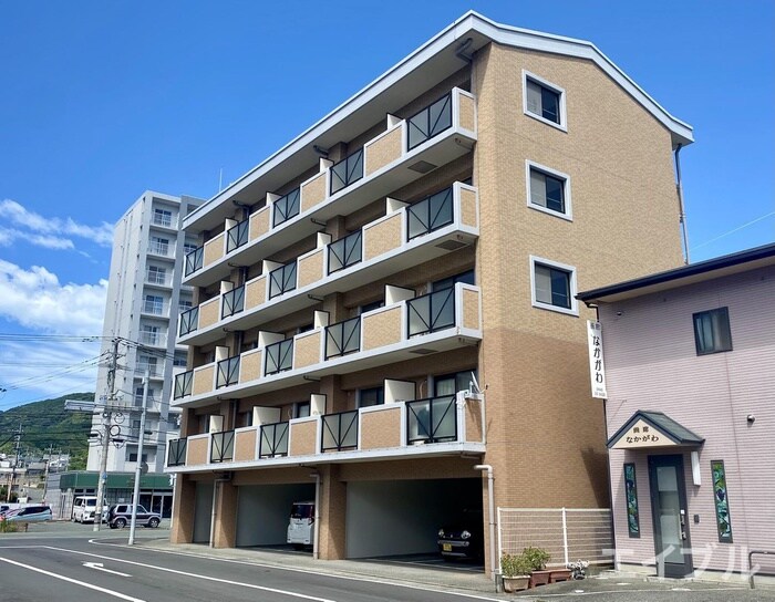 ARTHU-WIN.D.赤間の物件外観写真