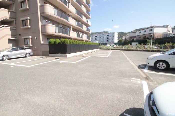 エステート下原の物件外観写真