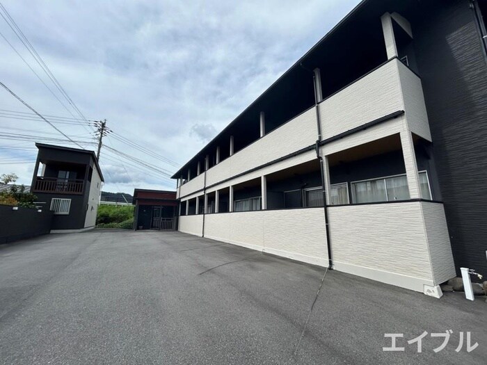 コースリーズ清水の物件外観写真