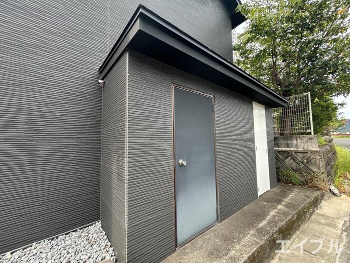 コースリーズ清水の物件外観写真