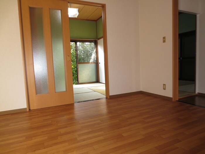 日の出ハイツ２の物件内観写真