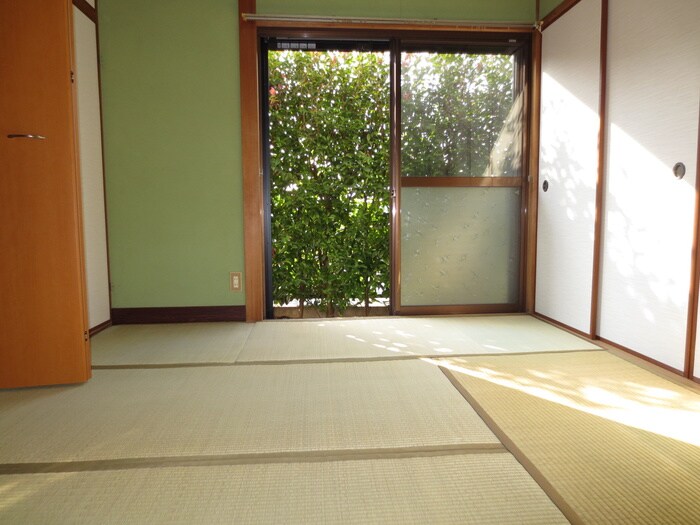 日の出ハイツ２の物件内観写真