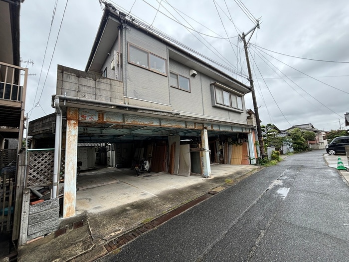 酒井アパ－トの物件外観写真