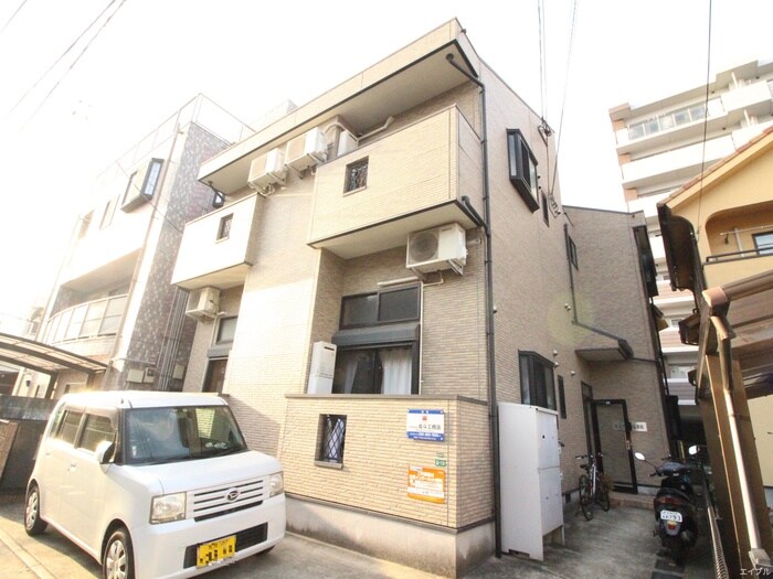 ピュア姪浜七番館の物件外観写真