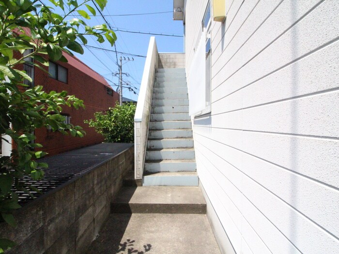 ハイツ鳥越の物件外観写真