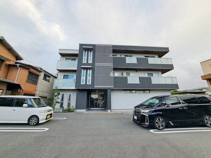 クレスト則松の物件外観写真