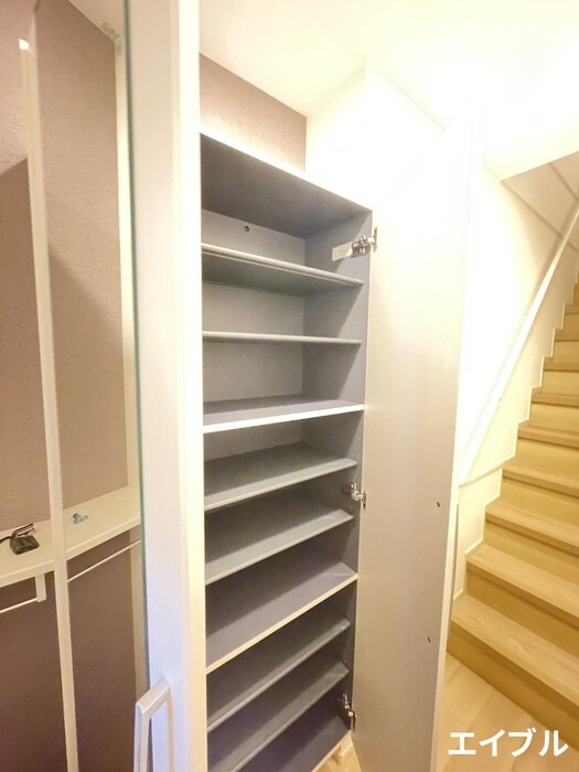 ファミリア長門石の物件内観写真