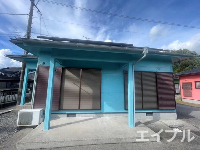 あや住宅A棟の物件外観写真