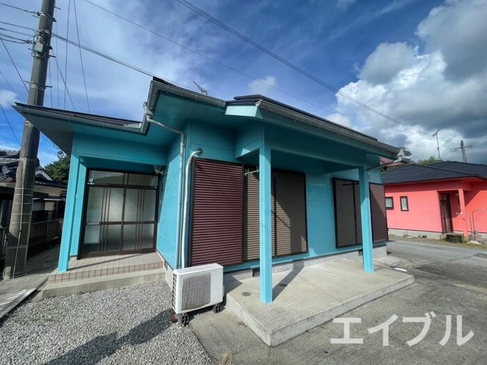 あや住宅A棟の物件外観写真