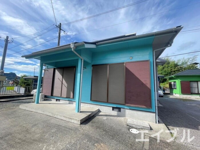 あや住宅A棟の物件外観写真