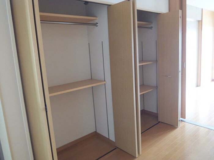 ピュアライフ砂津ビルの物件内観写真