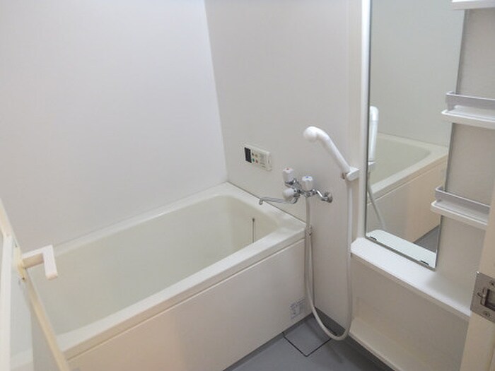 ピュアライフ砂津ビルの物件内観写真