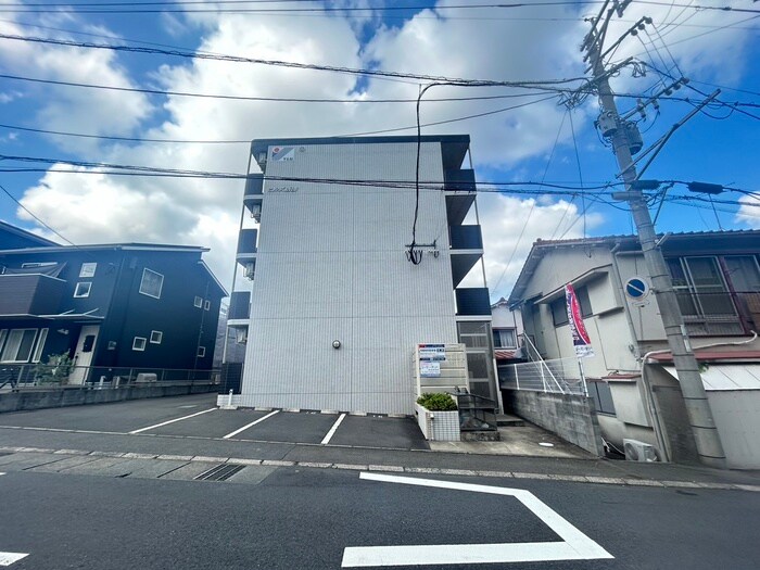 ヒルズ唐湊の物件外観写真