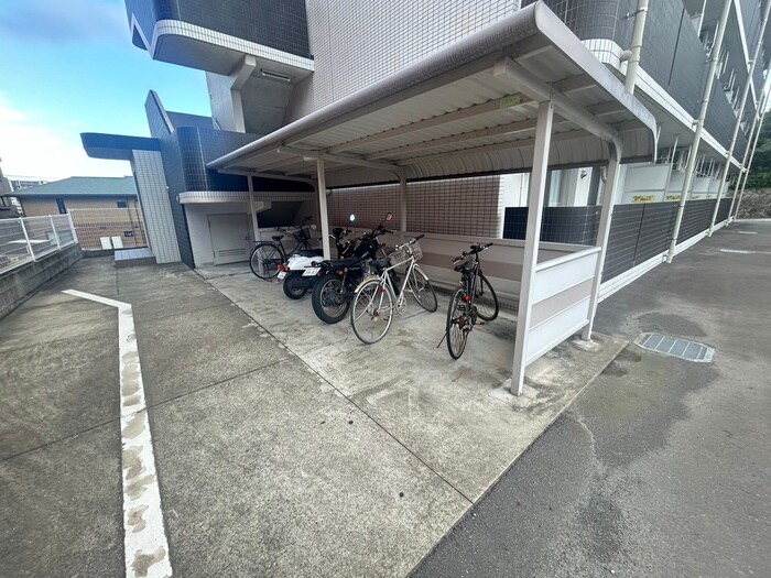 ヒルズ唐湊の物件外観写真