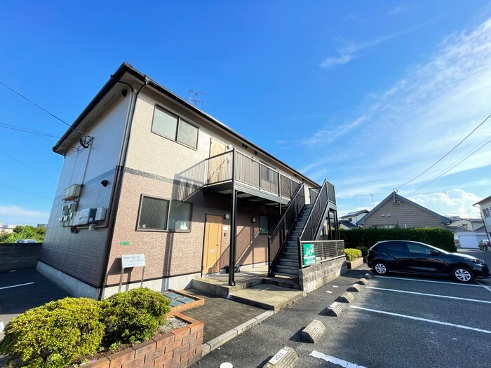 ムーンリバー坂本の物件外観写真