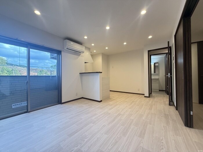 Le Lien Blanc 空港前の物件内観写真