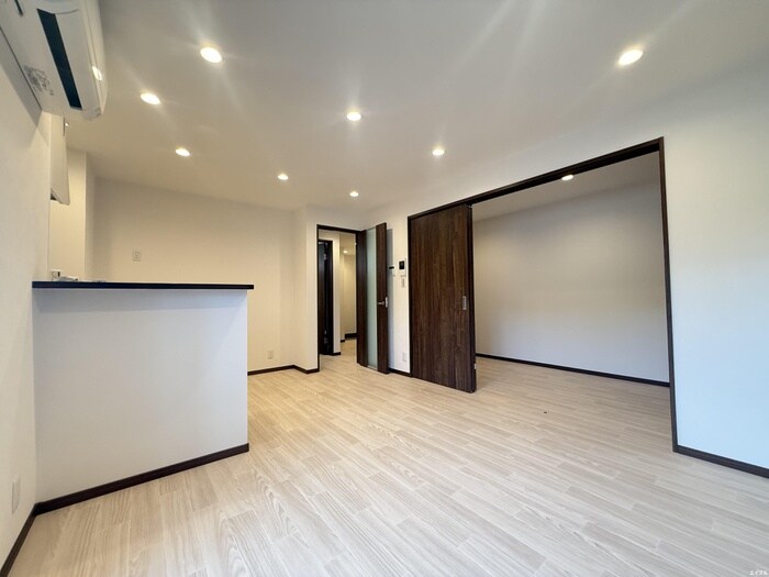 Le Lien Blanc 空港前の物件内観写真