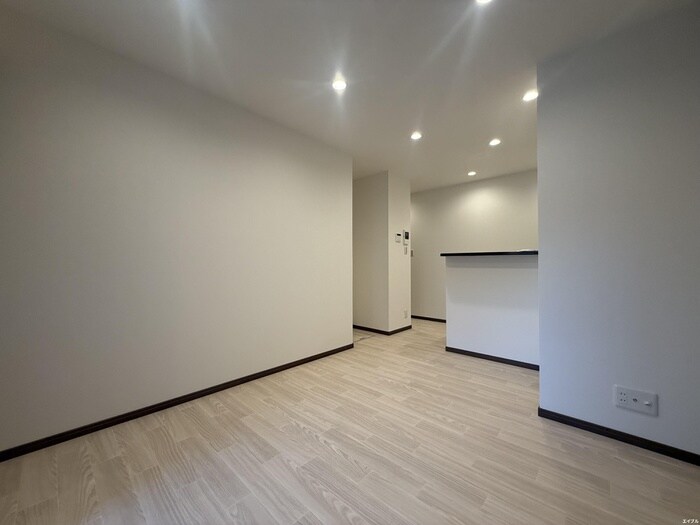 Le Lien Blanc 空港前の物件内観写真